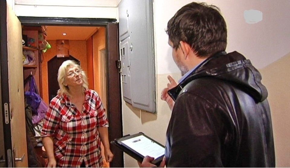 Как пожилым людям защитить свою недвижимость от мошенников в современном мире