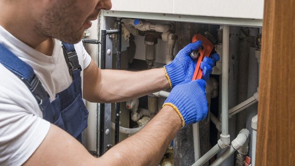 Что делать, если к вам пришли проверять счетчики: права и обязанности собственников