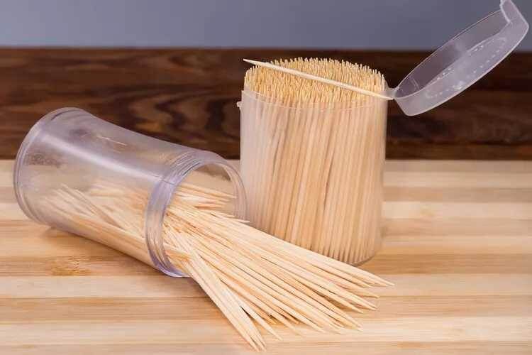 Пять неожиданных способов использовать зубочистки в повседневной жизни