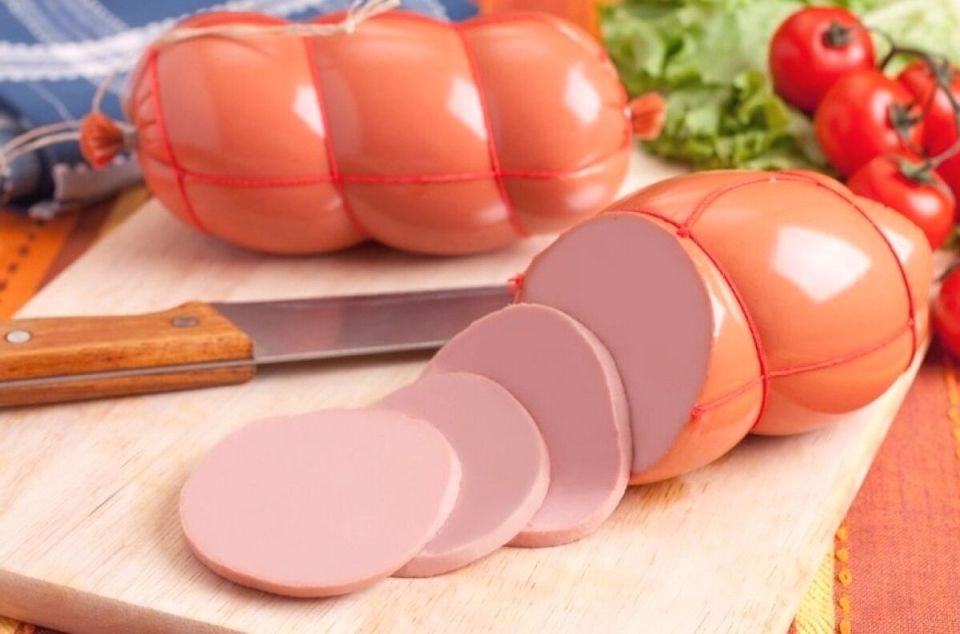 Как определить качество колбасы: простые тесты с йодом и водой