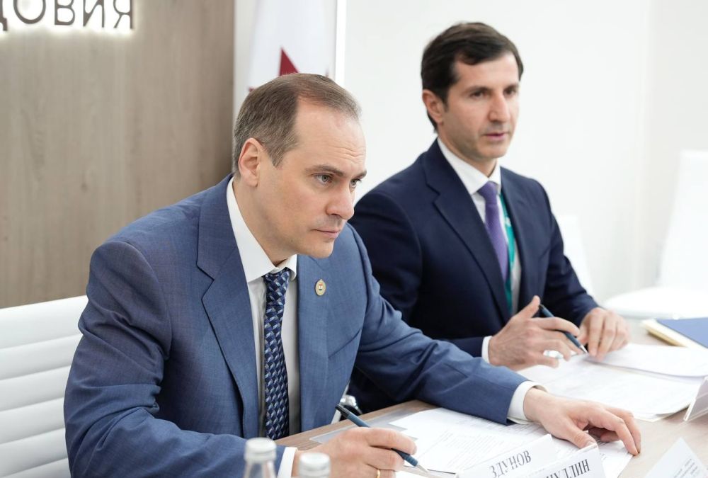  : # -  KazanForum2025!       