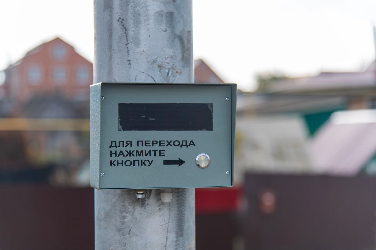 Тротуаров в Берсеневке, пожалуй, никогда и не было Тротуаров в Берсеневке, пожалуй, никогда и не было