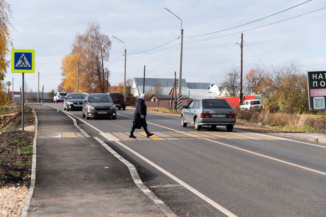 Тротуаров в Берсеневке, пожалуй, никогда и не было Тротуаров в Берсеневке, пожалуй, никогда и не было