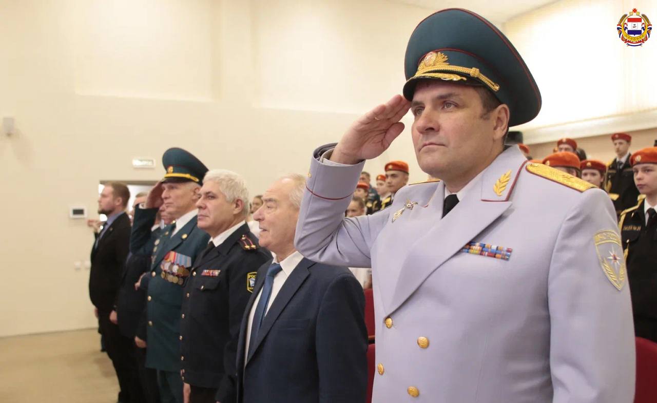 Присяга юных героев: Лицей №26 отметил 25-летие кадетского движения Присяга юных героев: Лицей №26 отметил 25-летие кадетского движения