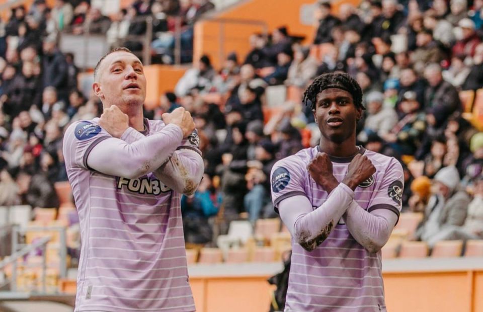 «Локомотив» не смог обыграть клуб Дзюбы, но снова возглавил РПЛ