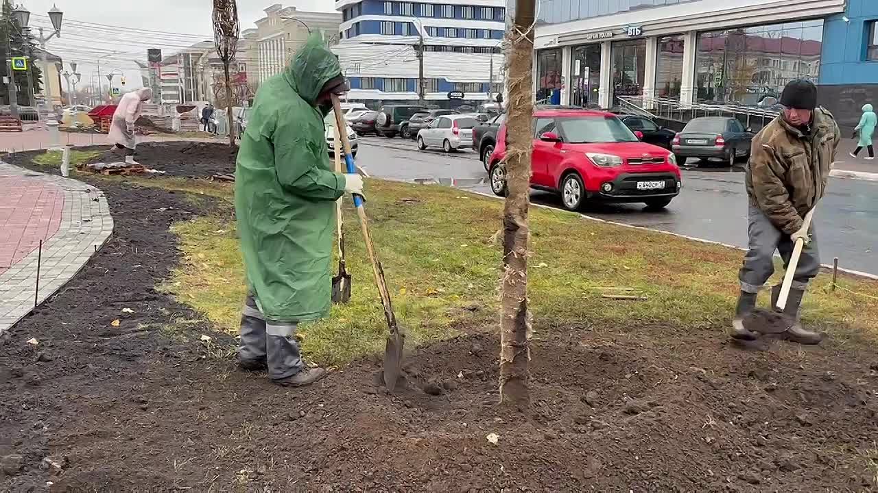 В Саранске продолжается комплексное благоустройство Соборной площади и бульвара по улице Большевистская