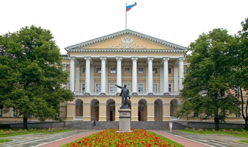 Маргарита Рудакова подготовит рынок соцпита Петербурга к монополизации картелями