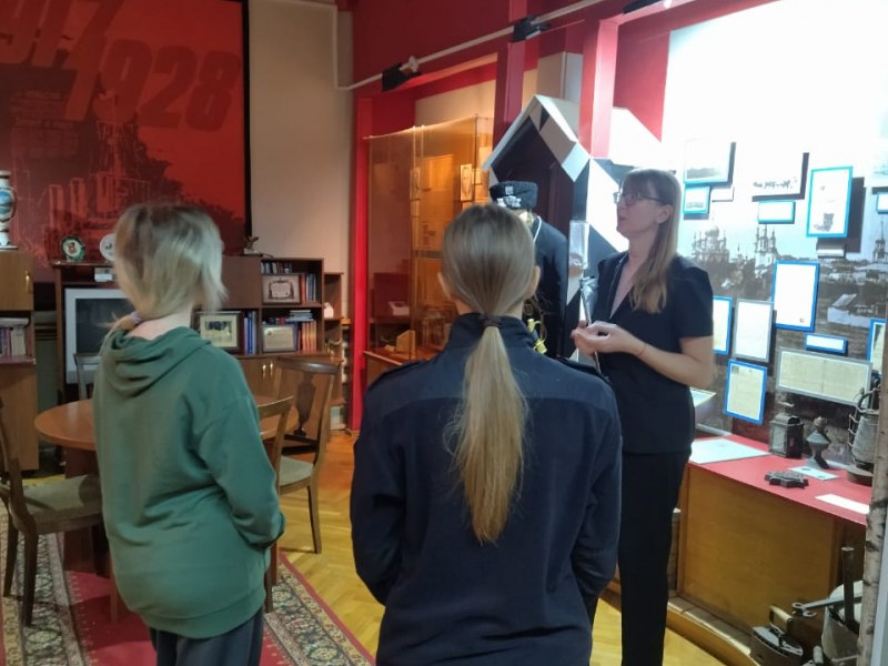 В целях профилактики правонарушений в подростковой среде, расширения кругозора и формирования гражданского самосознания для воспитанницы Центра временного содержания для несовершеннолетних правонарушителей МВД по Республике... В целях профилактики правонарушений в подростковой среде, расширения кругозора и формирования гражданского самосознания для воспитанницы Центра временного содержания для несовершеннолетних правонарушителей МВД по Республике...