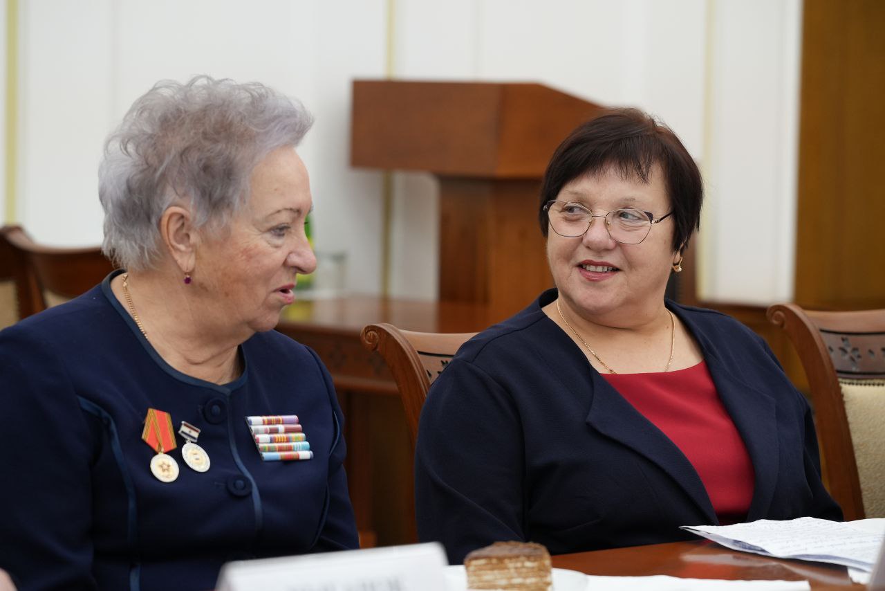 Приоритетные направления государственной социальной политики, демографию, вопросы повышения качества жизни пожилых людей, медицинское обеспечение, организацию отдыха и досуга Глава Мордовии Артём Здунов обсудил с активом... Приоритетные направления государственной социальной политики, демографию, вопросы повышения качества жизни пожилых людей, медицинское обеспечение, организацию отдыха и досуга Глава Мордовии Артём Здунов обсудил с активом...