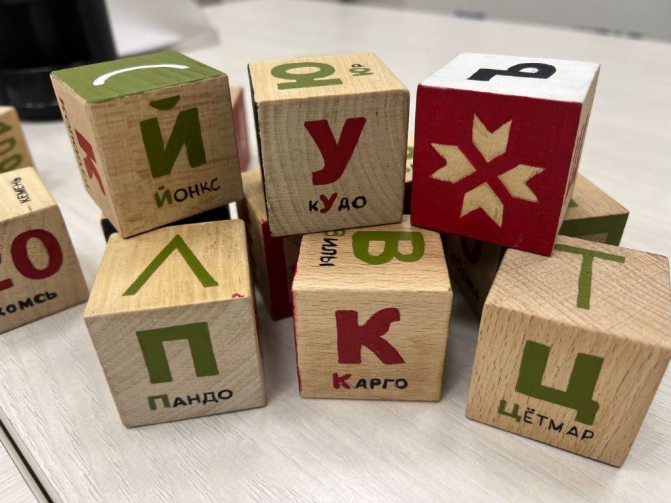 Сегодня Президент России Владимир Путин подписал два важных Указа, согласно которым 30 апреля будет отмечаться День коренных малочисленных народов России, а 8 сентября - День языков народов России