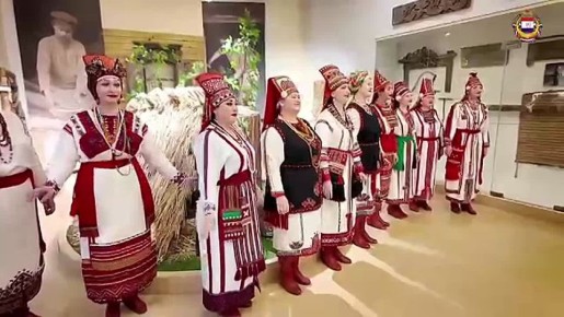 #ДоброеУтроМордовия. Чтобы день был лёгкий и продуктивный, встречаем его с ансамблем «Келу» и знакомой всем песней «Матушка-земля» - на мокшанском Слушаем и подпеваем! Видео: Минкультнац РМ Мы в МАХ, присоединяйтесь!