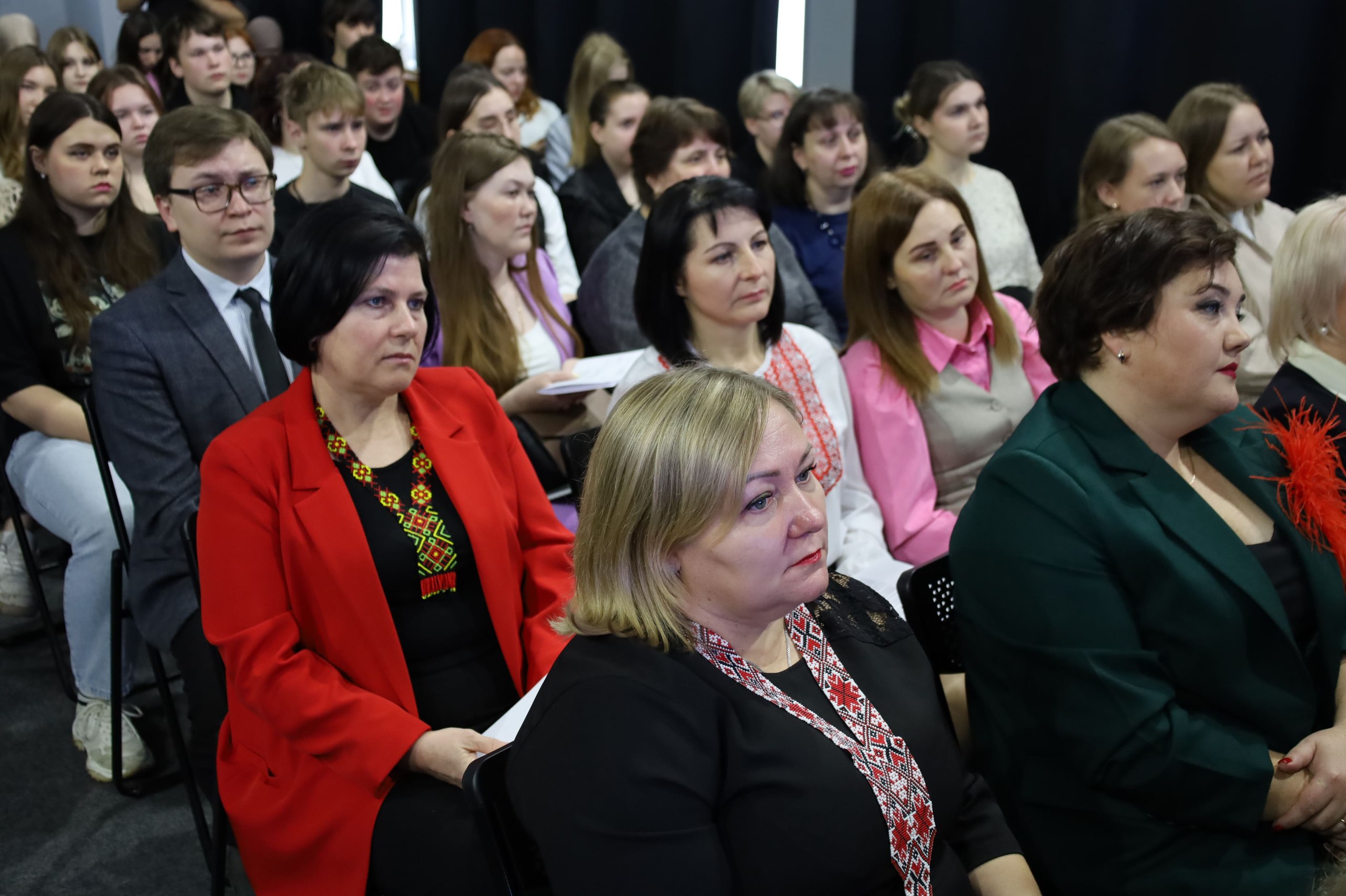 Проведен круглый стол «Информационные технологии и цифровые решения поддержки мордовских языков» Проведен круглый стол «Информационные технологии и цифровые решения поддержки мордовских языков»