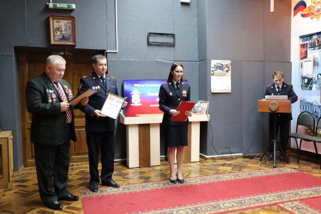 В Мордовии Министр внутренних дел встретился с молодыми сотрудниками и ветеранами ведомства В Мордовии Министр внутренних дел встретился с молодыми сотрудниками и ветеранами ведомства