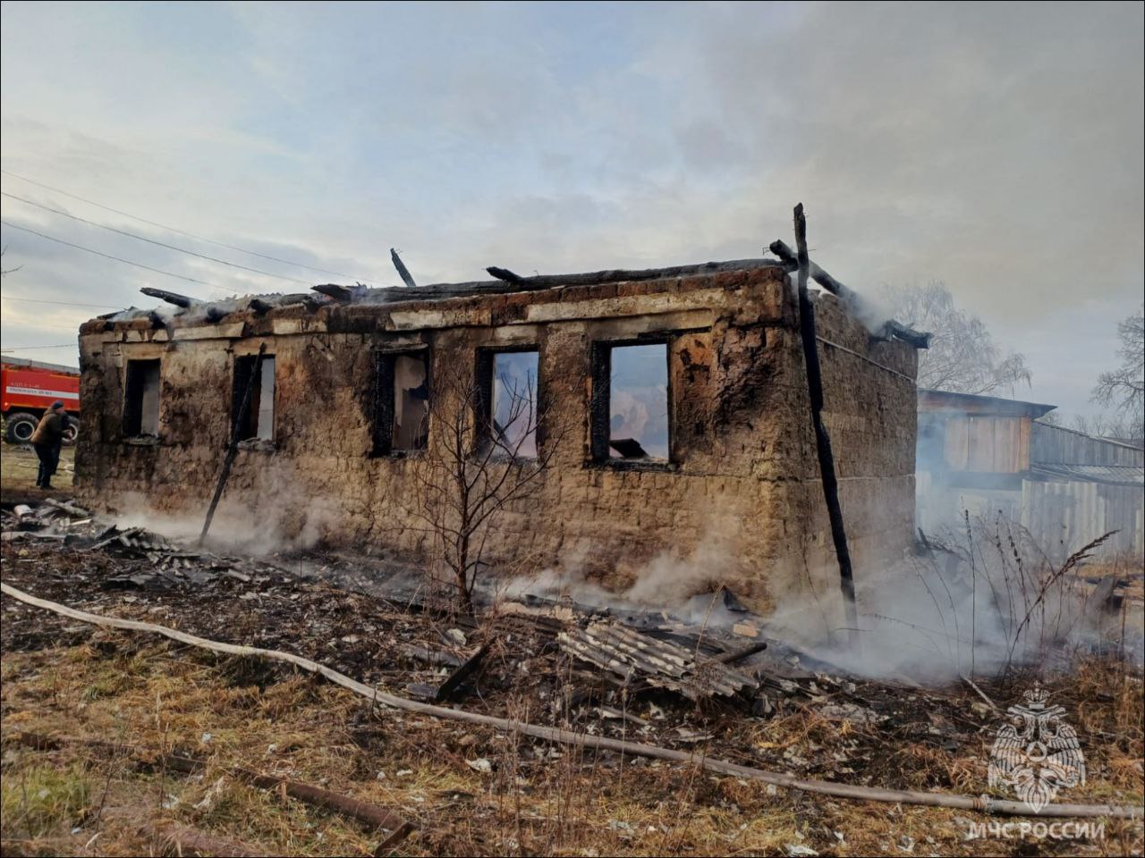 Пожар в Дубенском районе уничтожил легковой автомобиль Пожар в Дубенском районе уничтожил легковой автомобиль