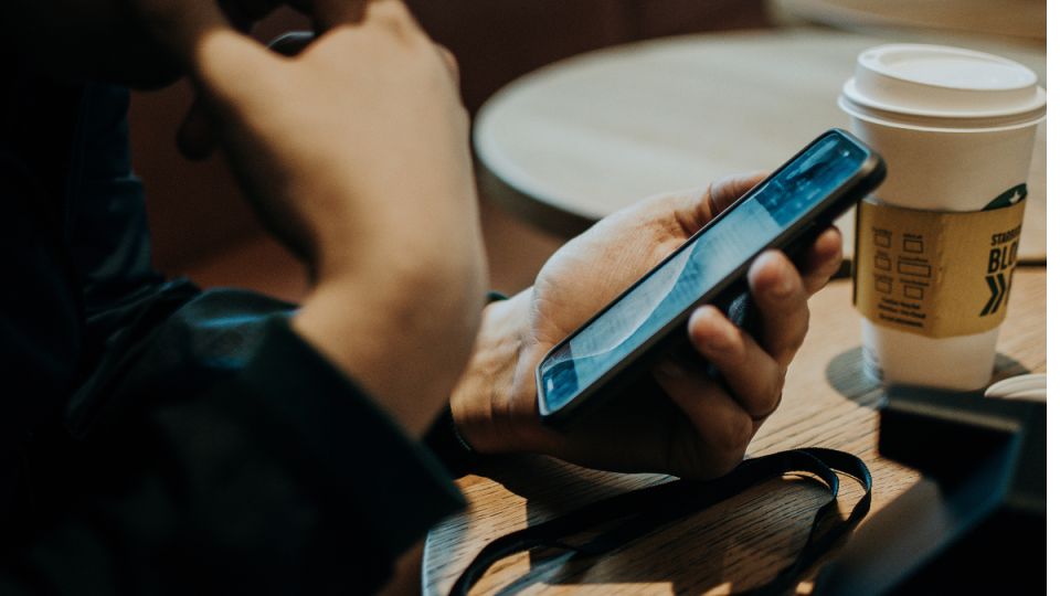 Сбербанк бьет тревогу: новая схема мошенничества угрожает вкладчикам