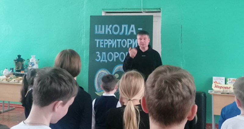 В Мордовии член Общественного совета при региональном МВД Максим Захаров в рамках акции «Школа – ТЕРРИТОРИЯ ЗДОРОВЬЯ» посетил Ардатовскую школу-интернат для детей с нарушением зрения В Мордовии член Общественного совета при региональном МВД Максим Захаров в рамках акции «Школа – ТЕРРИТОРИЯ ЗДОРОВЬЯ» посетил Ардатовскую школу-интернат для детей с нарушением зрения