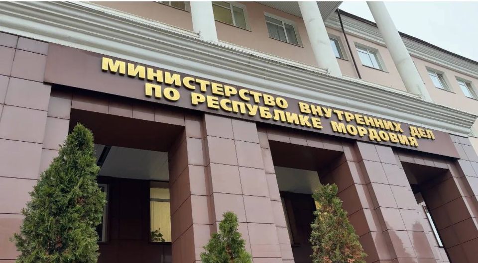 Официальная информация. 31 октября в ходе несения службы нарядом ДПС в селе Атюрьево был замечен автомобиль «ВАЗ-2107» под управлением 27-летнего местного жителя, ранее судимого за совершение преступления, предусмотренного...