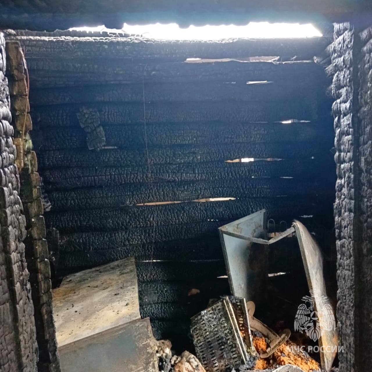 Огнеборцы ликвидировали пожар в частном секторе