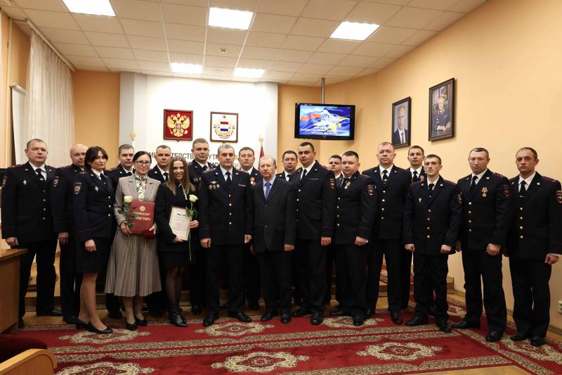 В текущем году участковыми уполномоченными полиции республики пресечено более 4 тысяч административных правонарушений В текущем году участковыми уполномоченными полиции республики пресечено более 4 тысяч административных правонарушений