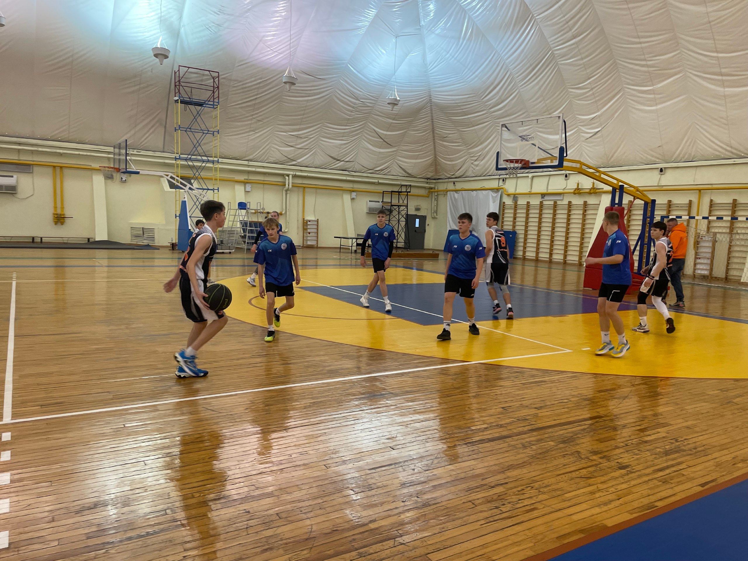 В Саранске состоялись соревнования по баскетболу среди юношей в рамках школьной Спартакиады В Саранске состоялись соревнования по баскетболу среди юношей в рамках школьной Спартакиады