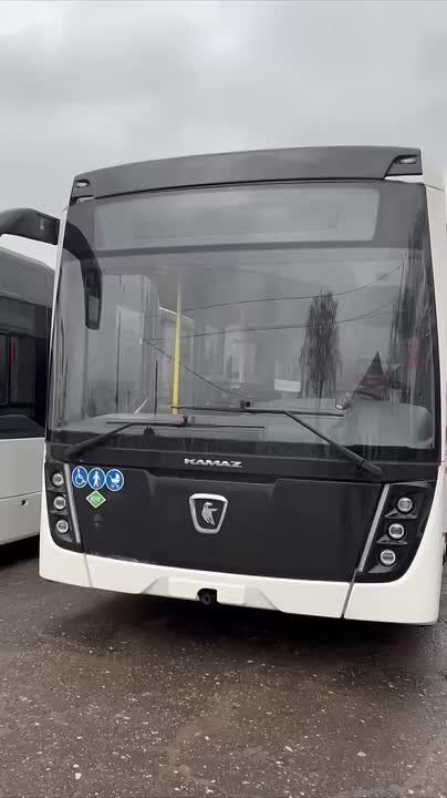 В Горэлектротрансе пополнение - новых автобусов!