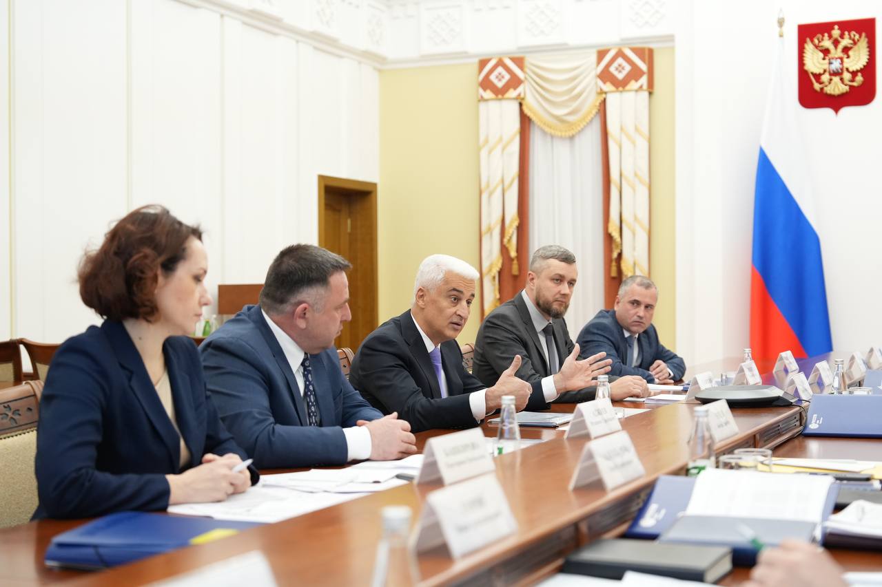 Артём Здунов: Вместе с нашим надёжным стратегическим партнёром - «Россети Волга» - развиваем энергетическую инфраструктуру Мордовии Артём Здунов: Вместе с нашим надёжным стратегическим партнёром - «Россети Волга» - развиваем энергетическую инфраструктуру Мордовии