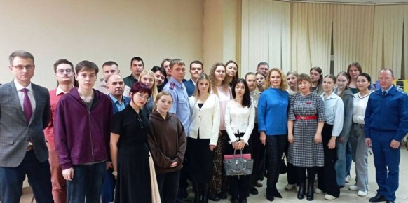 Сотрудник следственного управления принял участие в профилактическом мероприятии в высшем учебном заведении