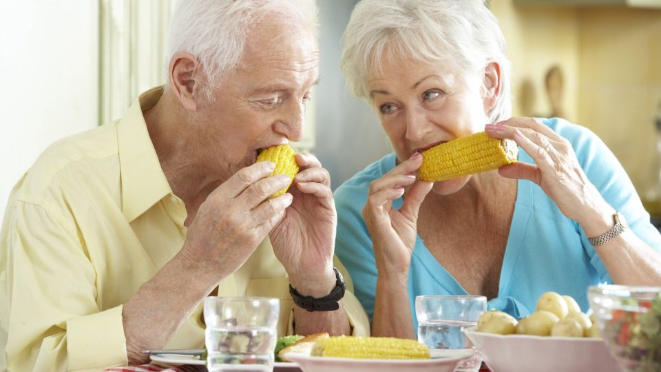 Вот что надо есть после 50 лет каждый день: бессонницу как рукой снимет