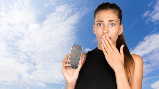 Не тратьте силы на «восстановление» телефона: это средство не спасет от царапин