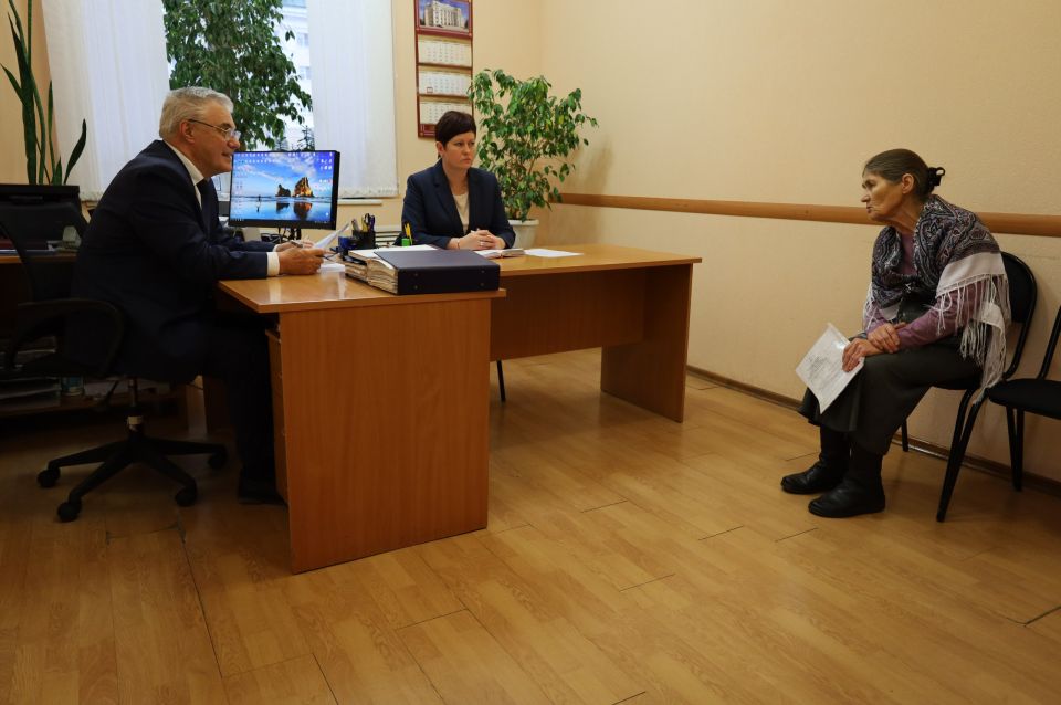 Председатель Госсобрания Мордовии провел прием граждан Председатель Госсобрания Мордовии провел прием граждан