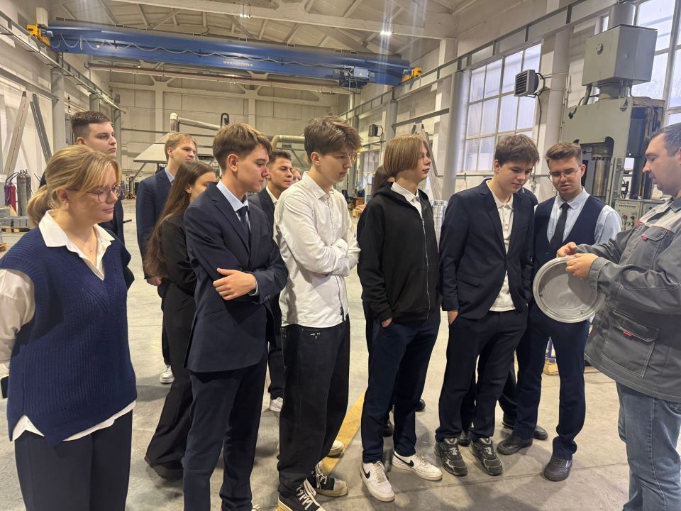 Уроки профориентации с возможностью задать интересующие вопросы и познакомиться с богатым миром рабочих профессий Уроки профориентации с возможностью задать интересующие вопросы и познакомиться с богатым миром рабочих профессий