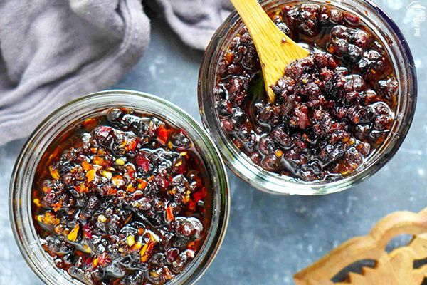 Изысканный домашний соус из черных бобов: пошаговый рецепт