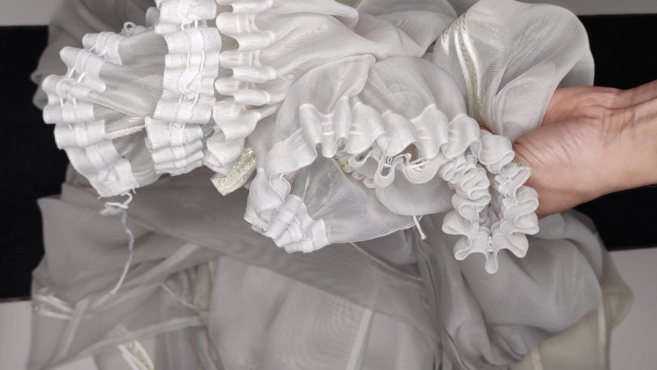 Как вернуть свежесть тюли: простые шаги к блестящему результату