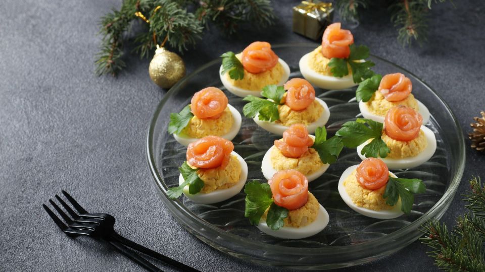 Когда печень трески надоела: чем нафаршировать яйца, чтобы всех удивить