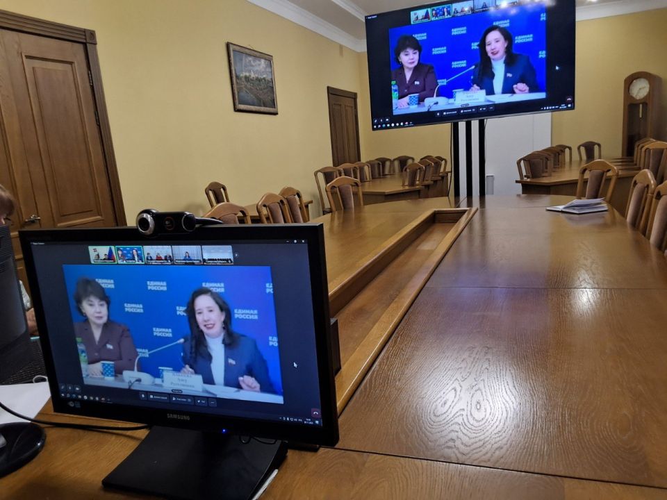 Заседание женщин-депутатов ПФО по вопросам поддержки семей с детьми прошло в Госсобрании Заседание женщин-депутатов ПФО по вопросам поддержки семей с детьми прошло в Госсобрании