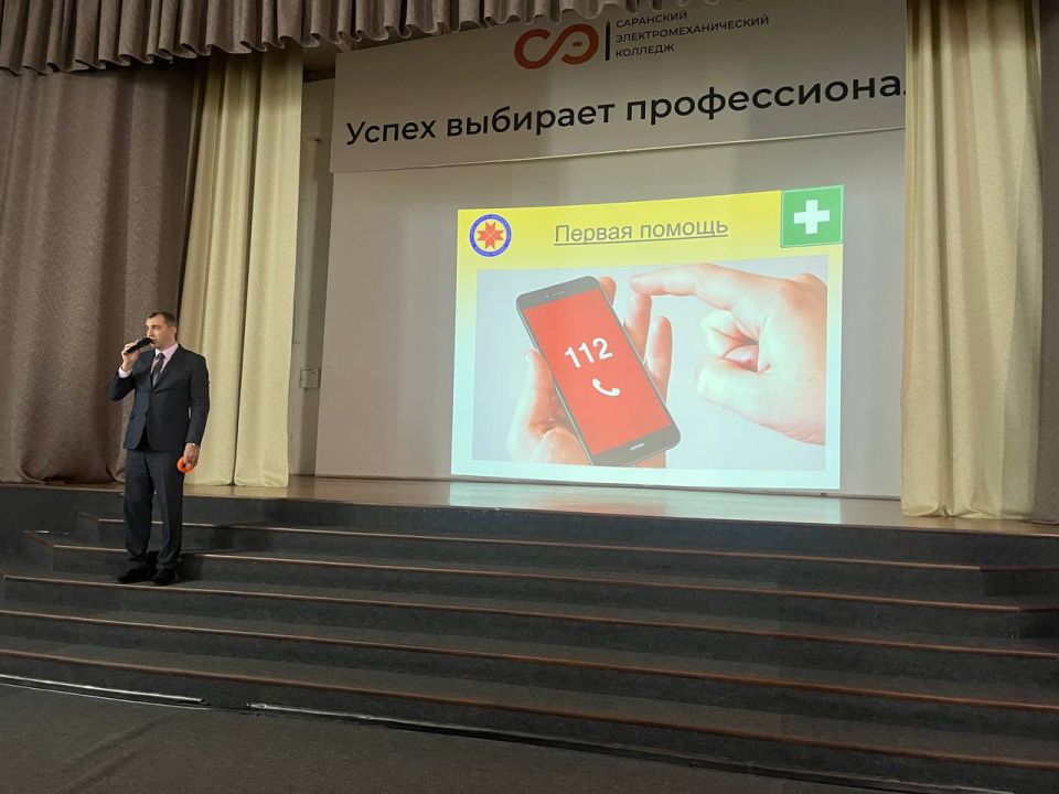 В Мордовии сотрудники Госавтоинспекции организовали «Краш-курс» для студентов В Мордовии сотрудники Госавтоинспекции организовали «Краш-курс» для студентов