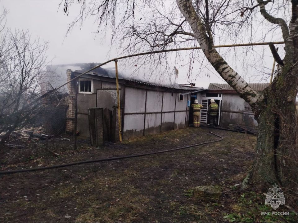 В Большеигнатовском районе в результате пожара повреждено строение жилого дома В Большеигнатовском районе в результате пожара повреждено строение жилого дома