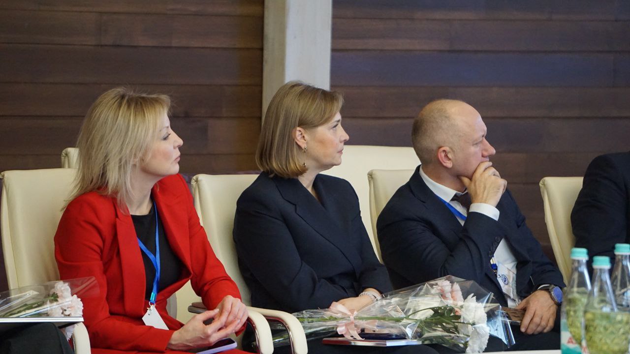 26 ноября 2025 г. заместитель руководителя Федерального казначейства А.П. Суконкин провел совещание в г. Горно-Алтайске на тему «Задачи по реализации постановления Правительства Российской Федерации от 19.05.2020 # 892» 26 ноября 2025 г. заместитель руководителя Федерального казначейства А.П. Суконкин провел совещание в г. Горно-Алтайске на тему «Задачи по реализации постановления Правительства Российской Федерации от 19.05.2020 # 892»