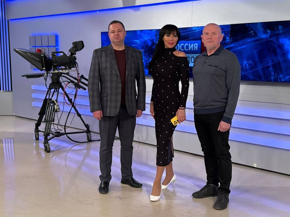 Сегодня состоялась запись очередного выпуска программы «Разговоры наравне»