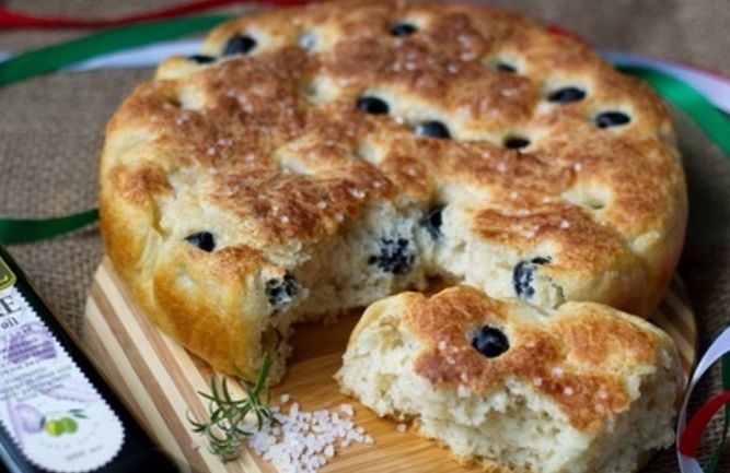 Неповторимая фокачча по-апулийски: секреты изысканного блюда