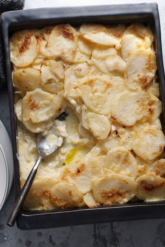 Нежный картофельный гратен: простое и сытное блюдо для всей семьи
