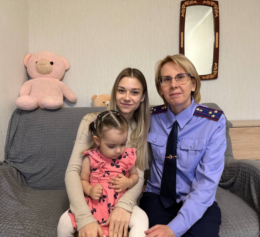 Сотрудники следственного управления навестили подшефную семью