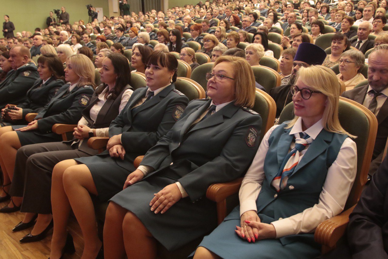 Сергей Вдовин вручил награды Госсобрания налоговикам Мордовии Сергей Вдовин вручил награды Госсобрания налоговикам Мордовии