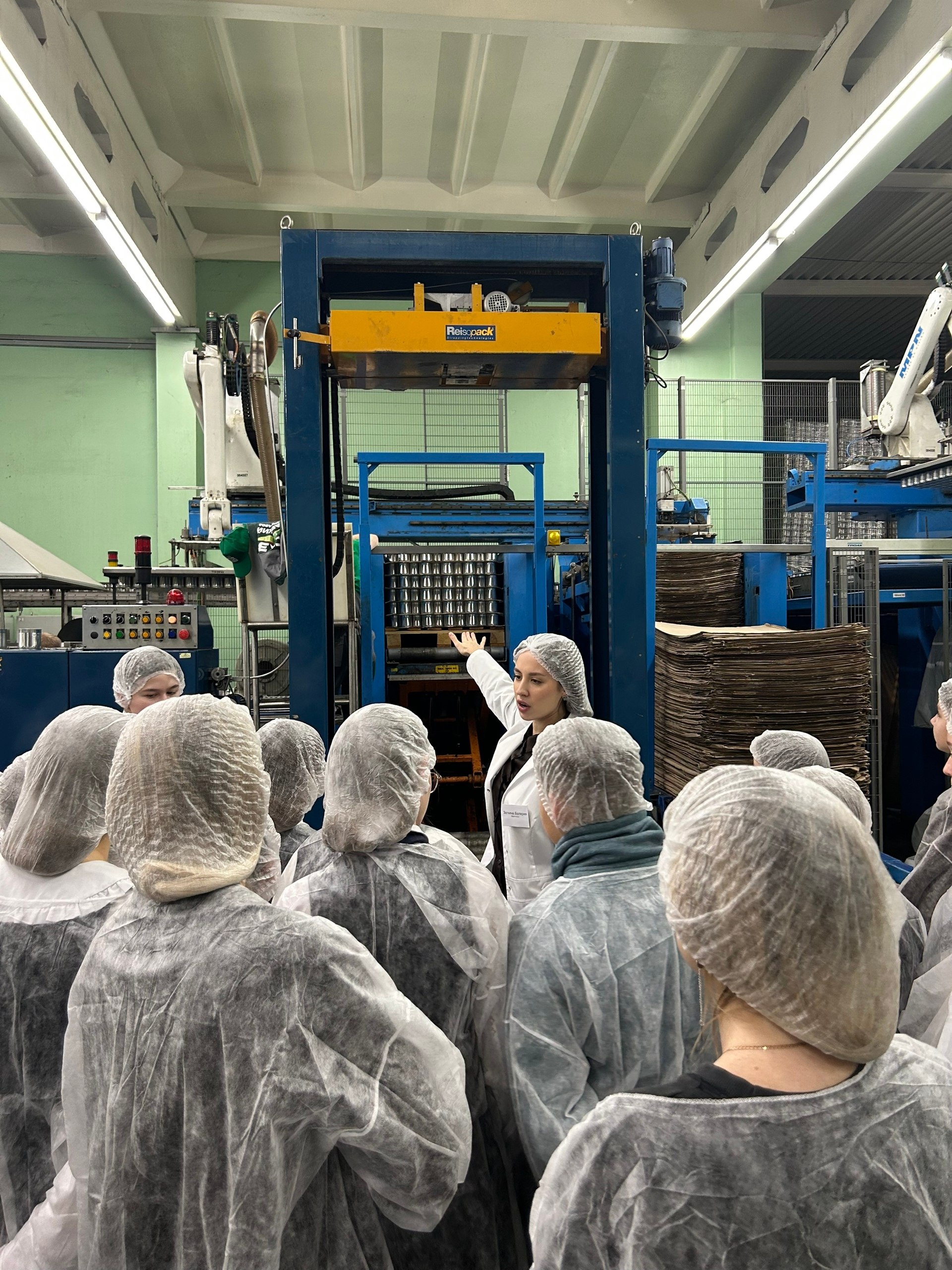 Обучающиеся саранской Гимназии № 20 посетили консервный завод «Саранский»