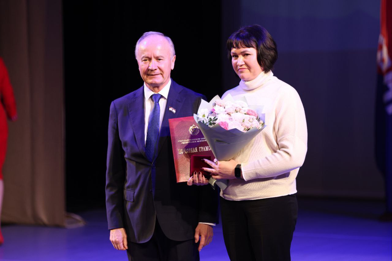 Активистам профсоюзного движения вручены награды Госсобрания Мордовии Активистам профсоюзного движения вручены награды Госсобрания Мордовии