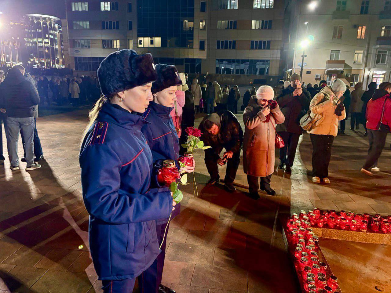 Сотрудники следственного управления почтили память павших в День Неизвестного Солдата