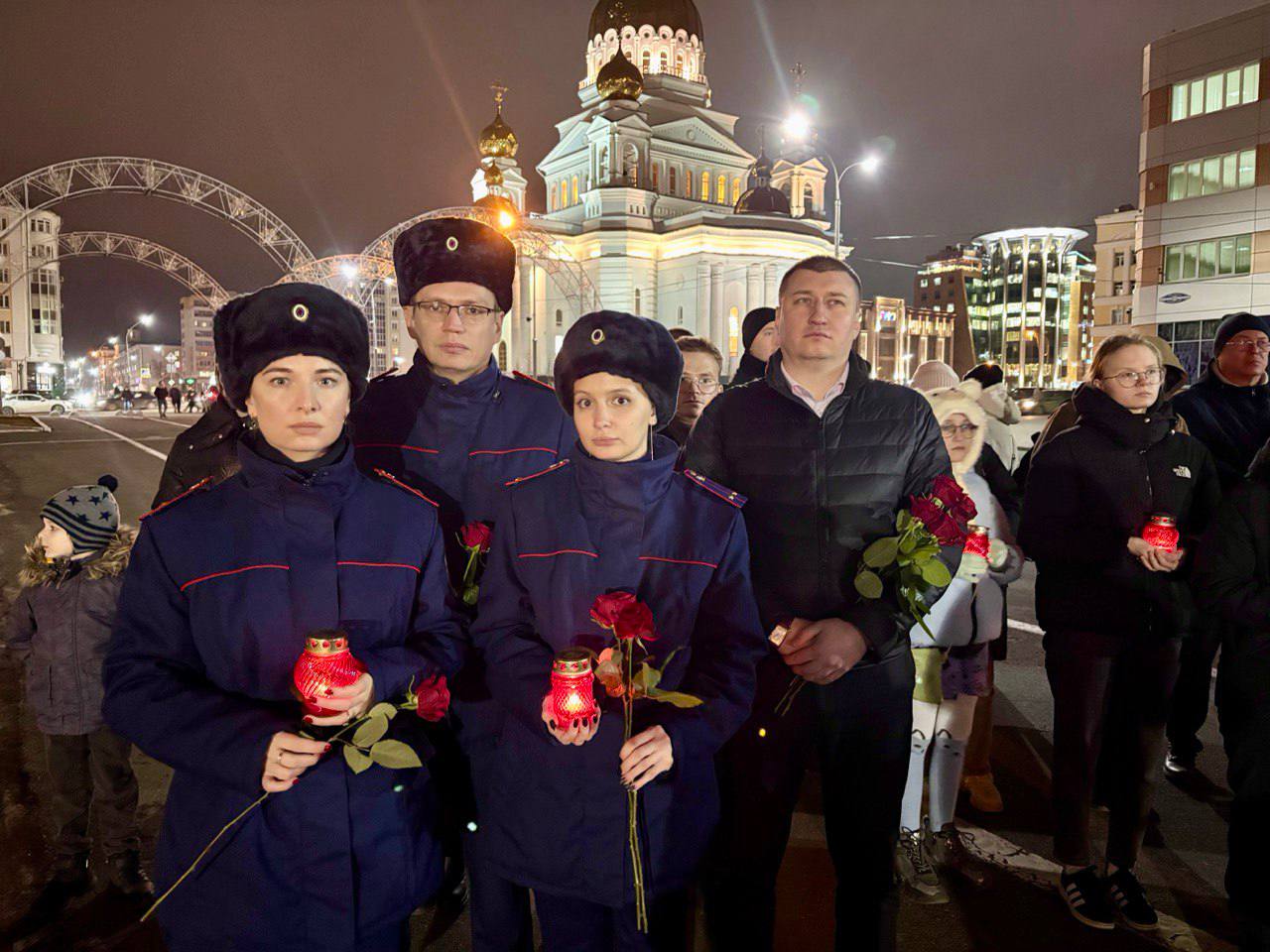 Сотрудники следственного управления почтили память павших в День Неизвестного Солдата Сотрудники следственного управления почтили память павших в День Неизвестного Солдата