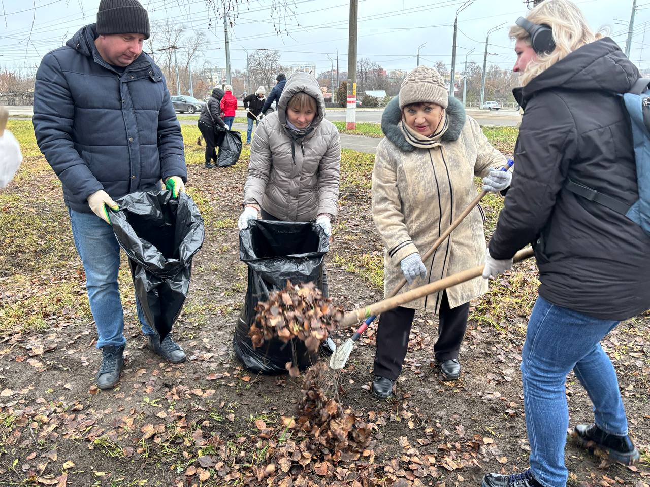 Сегодня сотрудники администрации городского округа Саранск приняли участие в зимнем субботнике Сегодня сотрудники администрации городского округа Саранск приняли участие в зимнем субботнике