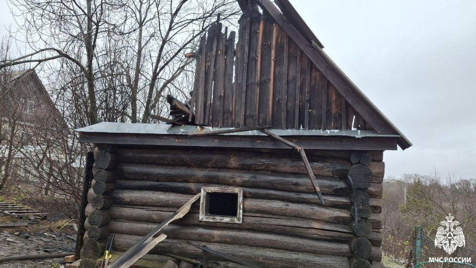 Пожар в бане. На улице А.Пальма в Краснослободском районе загорелась неэксплуатируемая баня