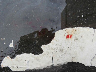 Житель Саранска во время конфликта нанес незнакомому молодому человеку разбитым горлышком от стеклянной бутылки два удара по лицу